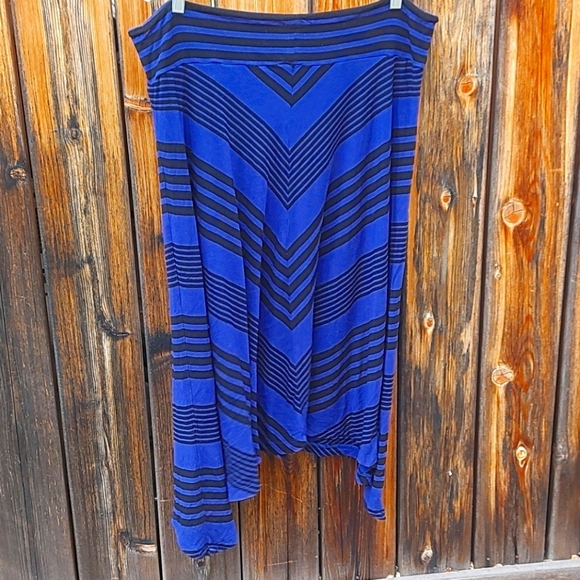 Le chateau midi Chevron print skirt - Picture 5 of 5